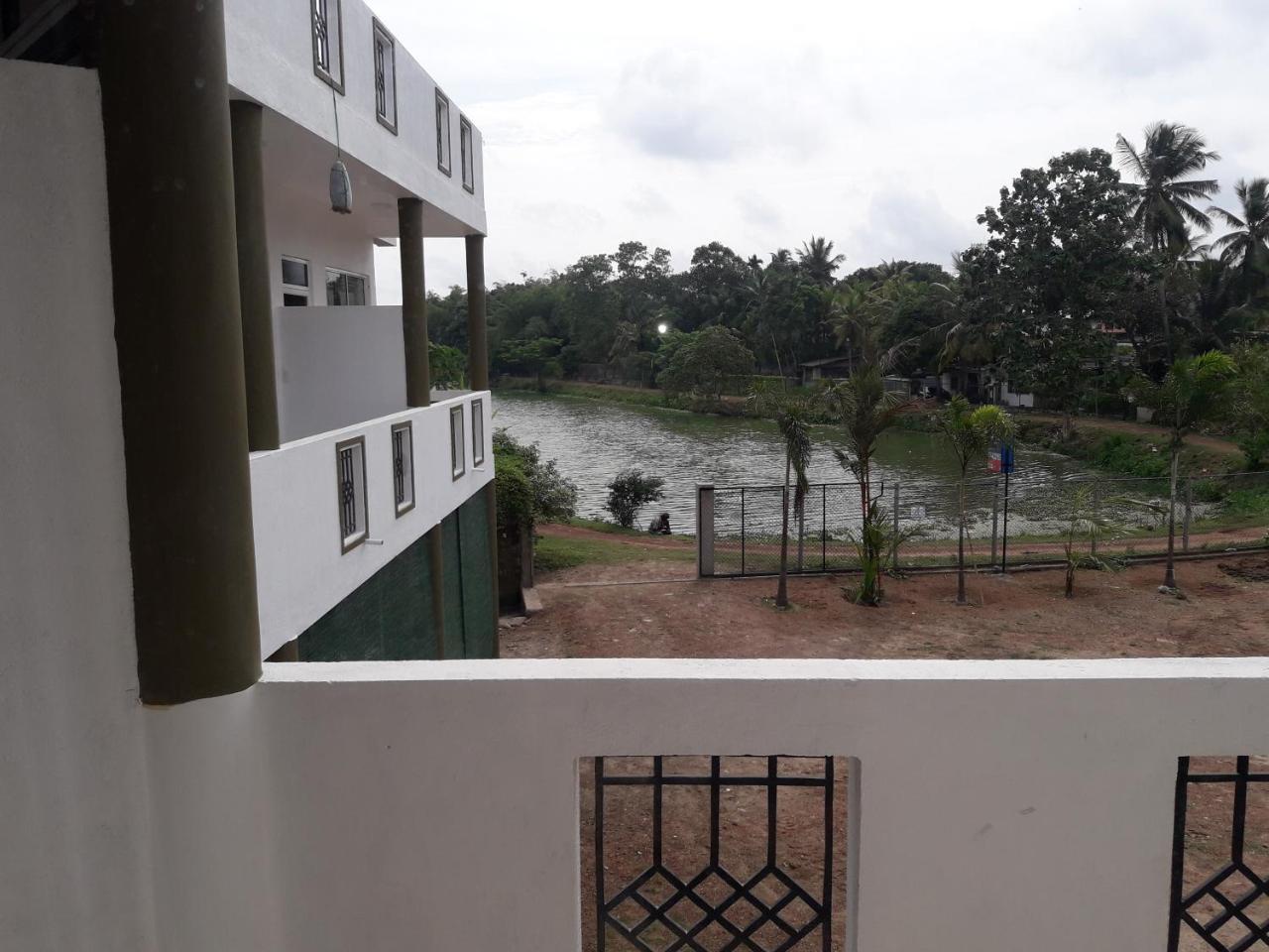 Kanora Lake Resort Maharagama Luaran gambar
